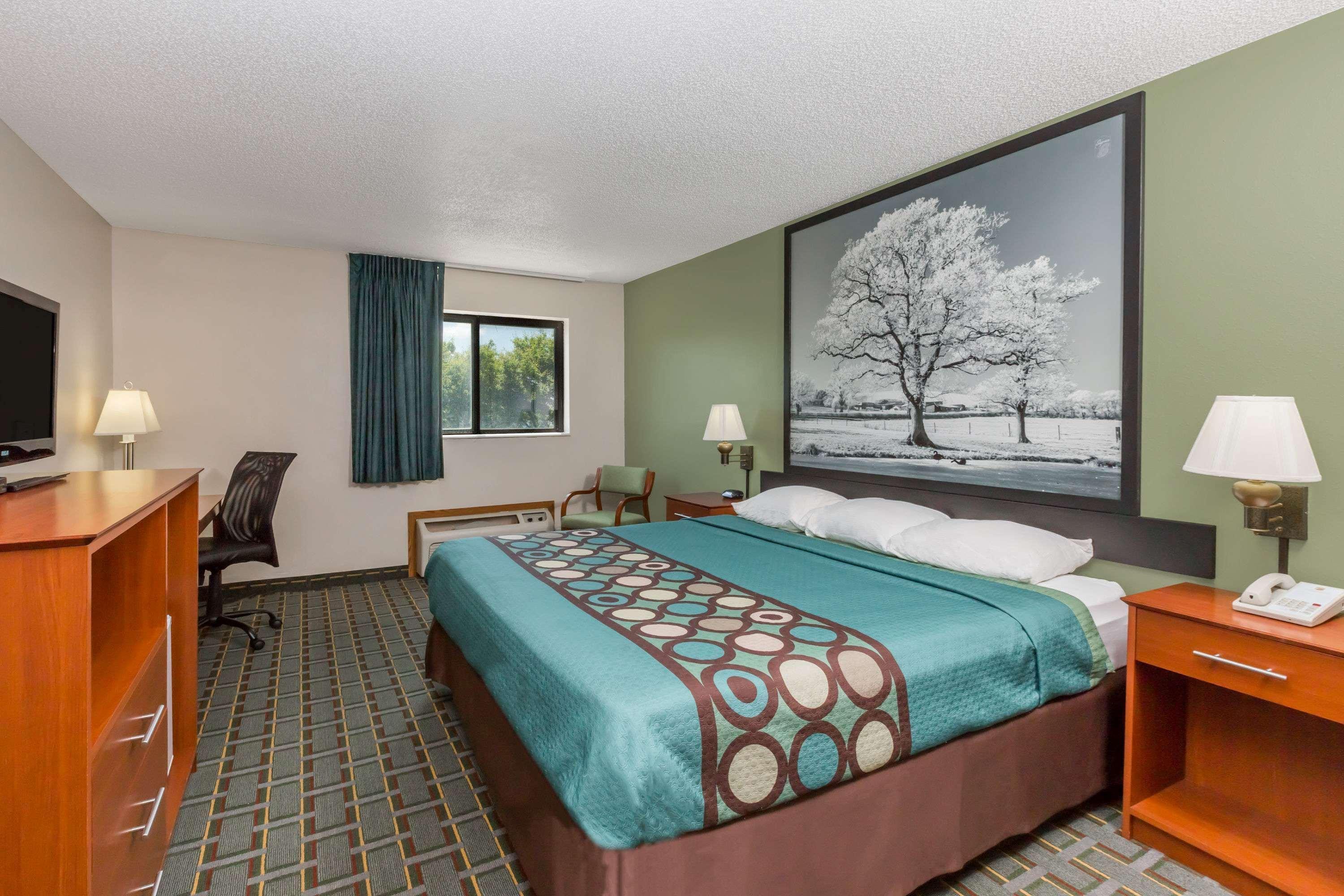 Super 8 By Wyndham Ia Osceola